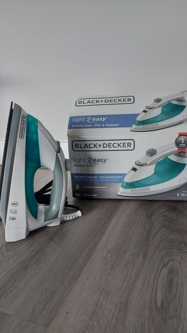 Black & Decker easy iron with smart steam technology image indicator(3)