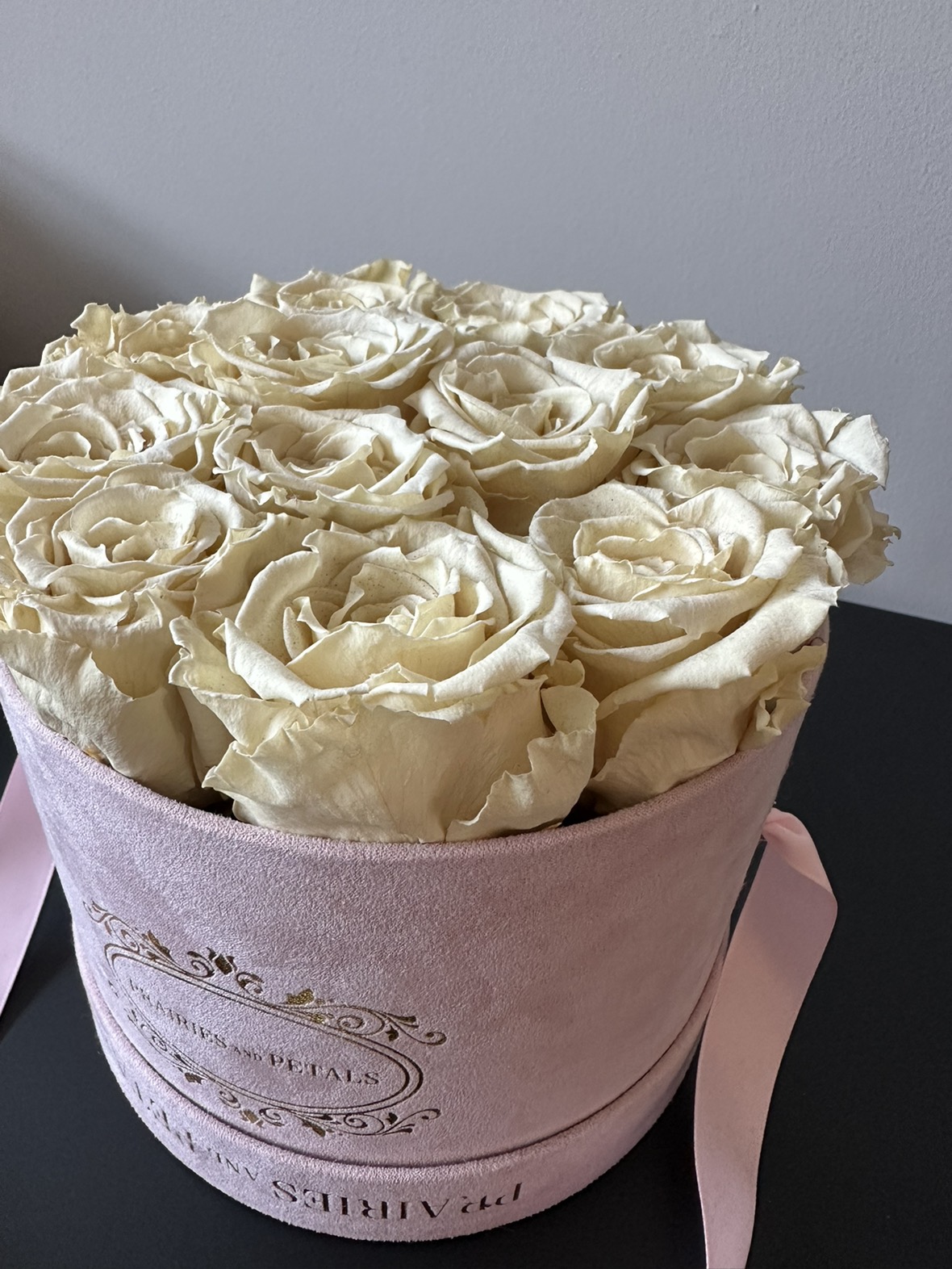 12 REAL ROSES - Longevity Floral Arrangement - photo 4