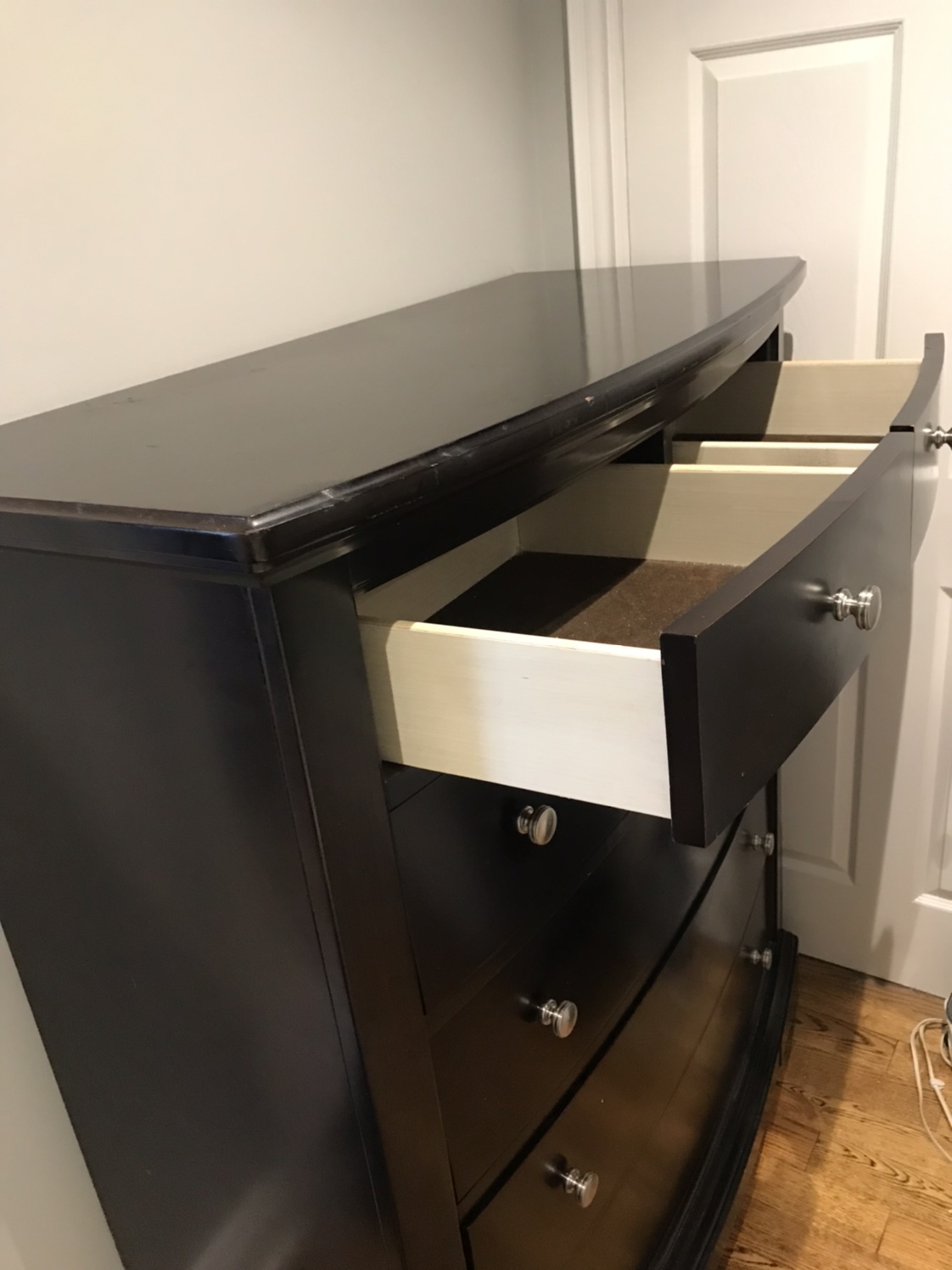 Cherry Dresser _6 Drawers thumbnail