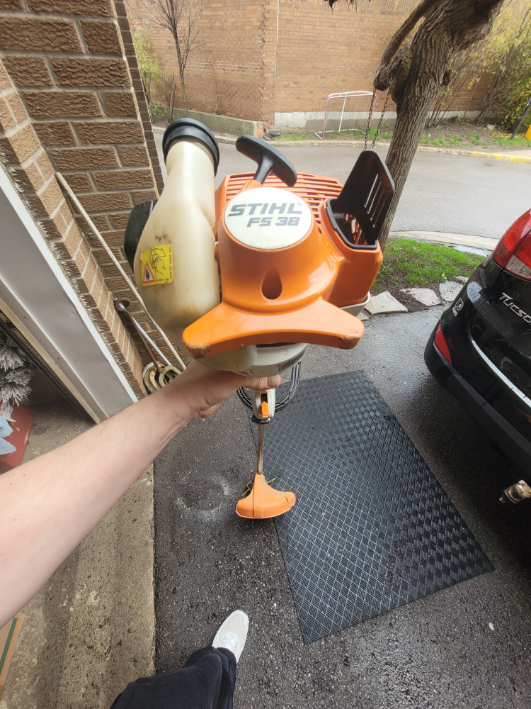 Stihl FS38 weed trimmer image indicator(4)