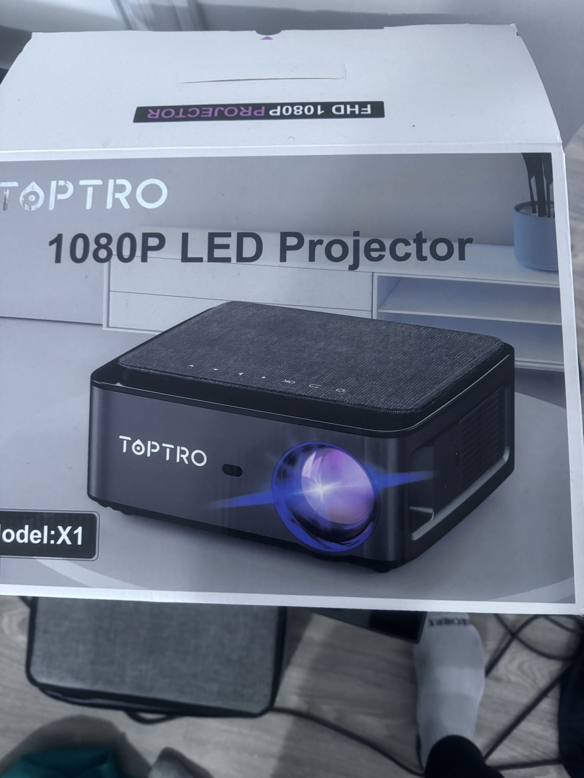 Top pro projector thumbnail