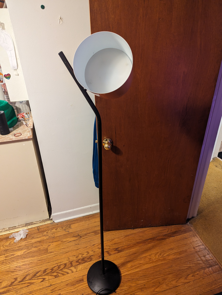 standing floor lamp - photo 2