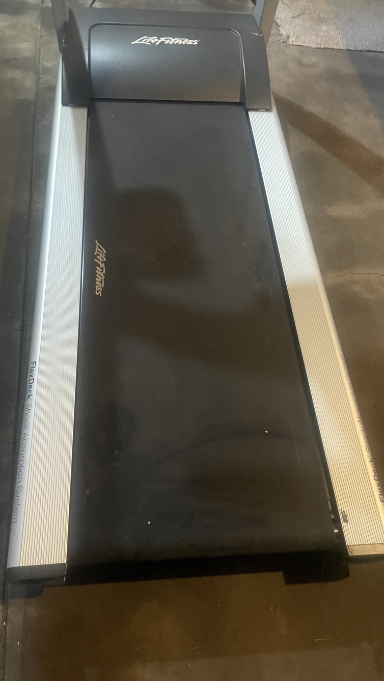 Life fitness t5 treadmill - photo 5