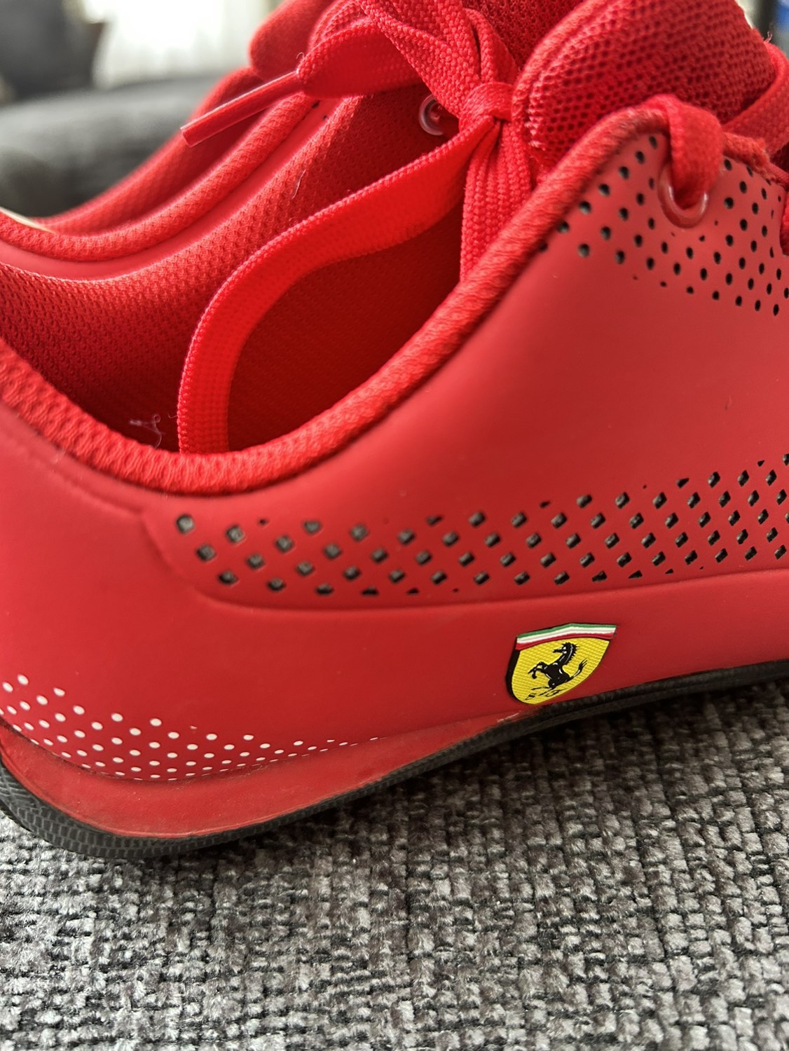 Puma sneakers size 7.5 image indicator(2)