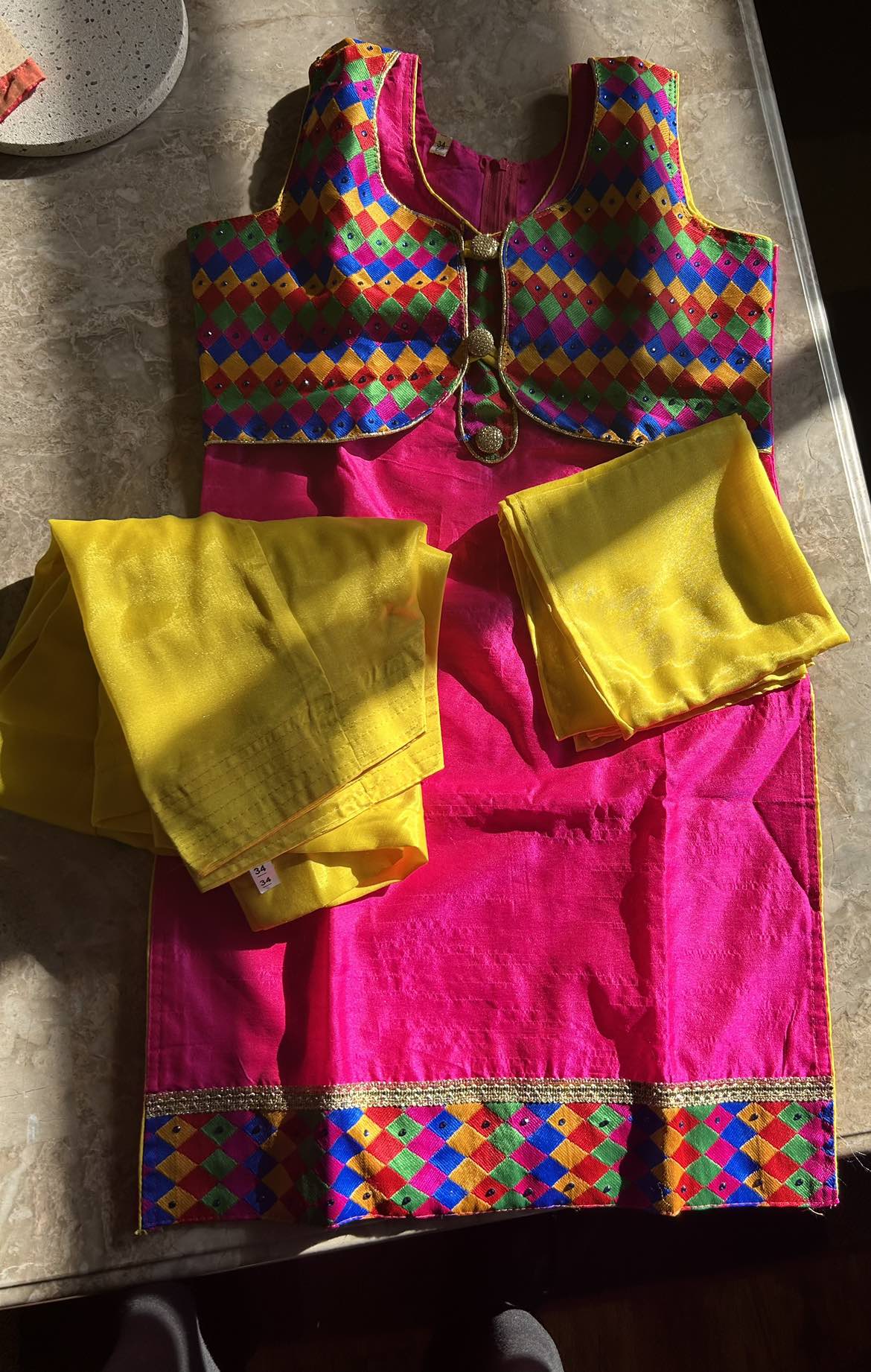 Girl suits image indicator(8)