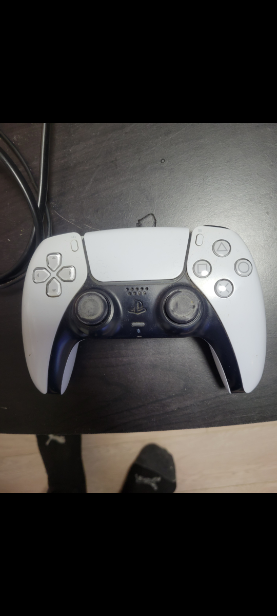 ps5 controller (has stick drift) thumbnail