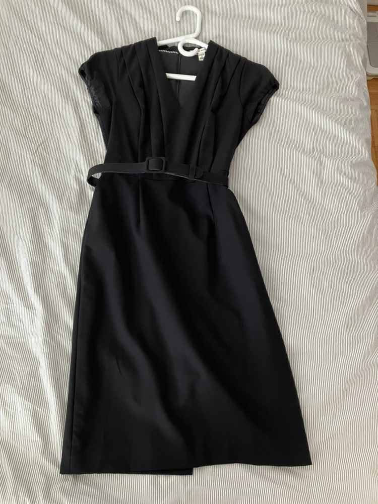 Sleeveless black dress