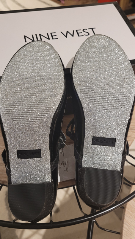 Girls Nine West Shoes Size 2 image indicator(5)