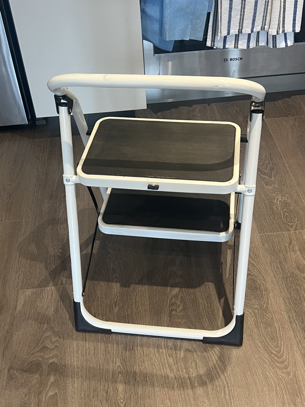 Fordable 2 step ladder - photo 3