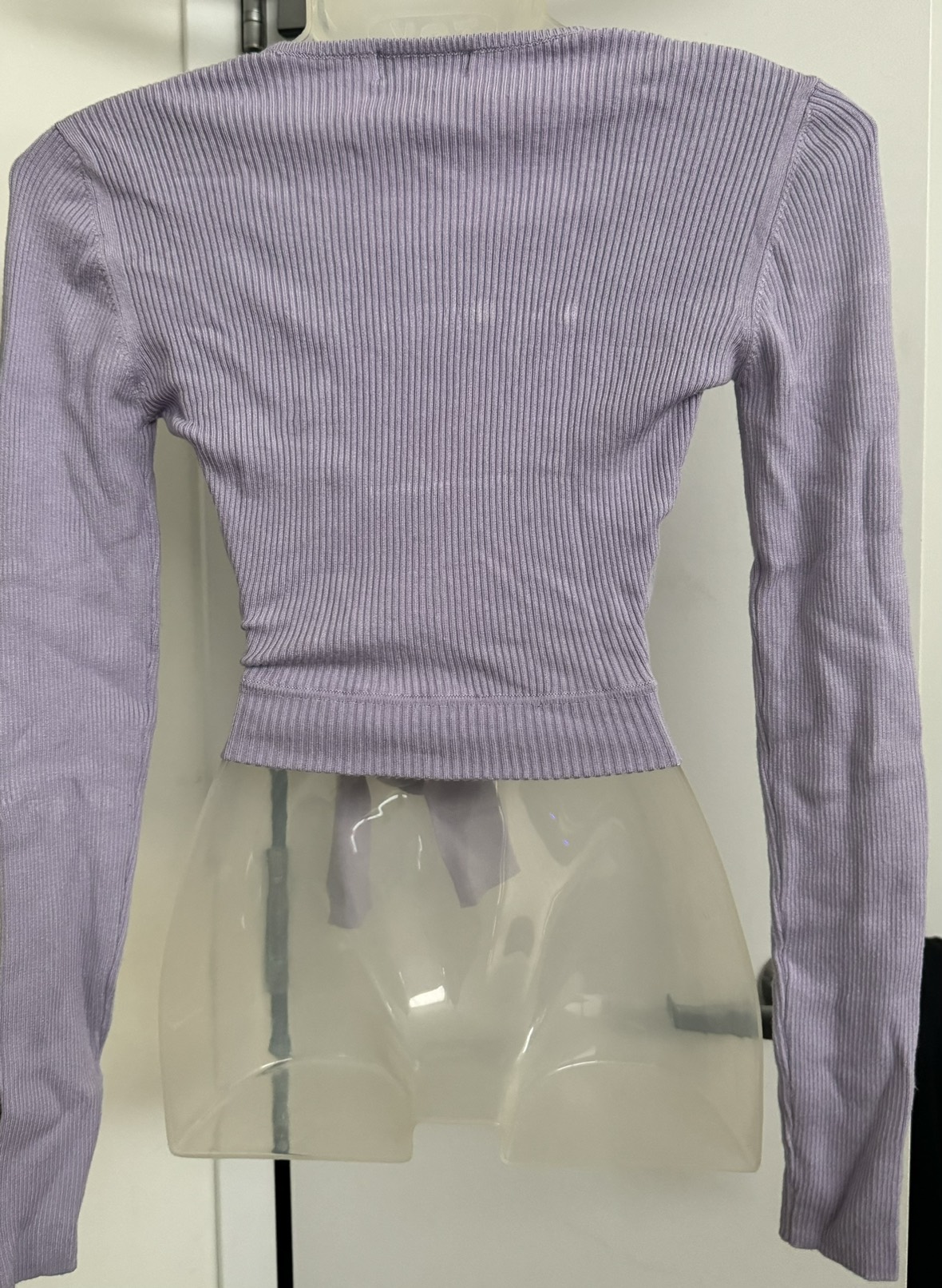 V neck long sleeve top image indicator(2)