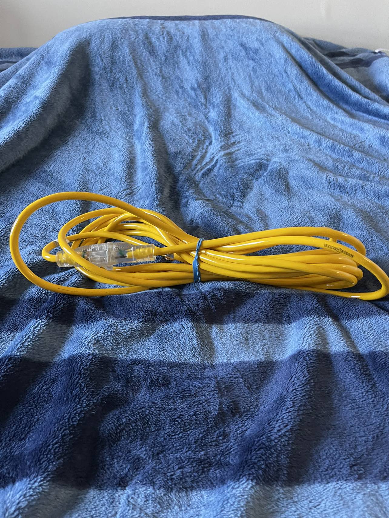 25”  10/3. 15A  YellowBee extension cord. NEW thumbnail