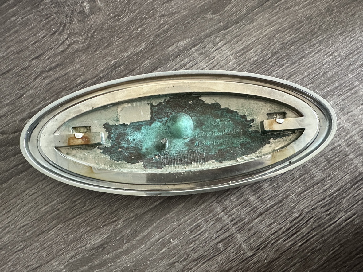 Ford Emblem - 9 inches image indicator(4)