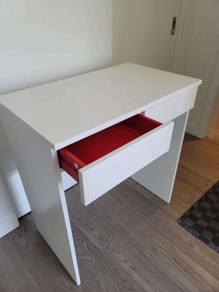 White Make-Up Table w/ Mirror - photo 2