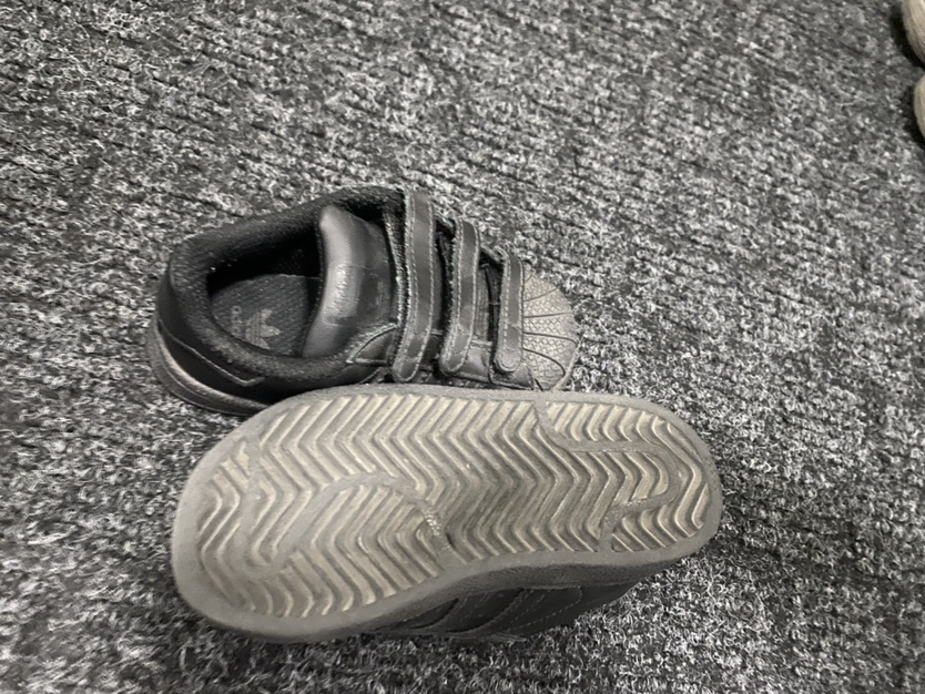 Adidas Toddler shoes image indicator(2)