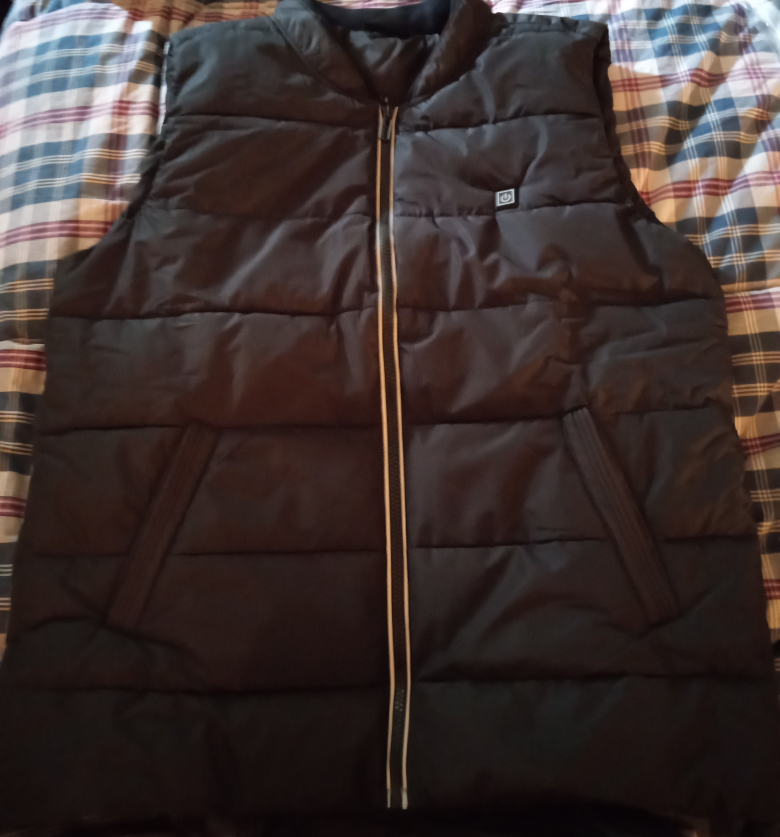 Heated Vest with 10000mAh Battery Pack Rechargeable image indicator(2)