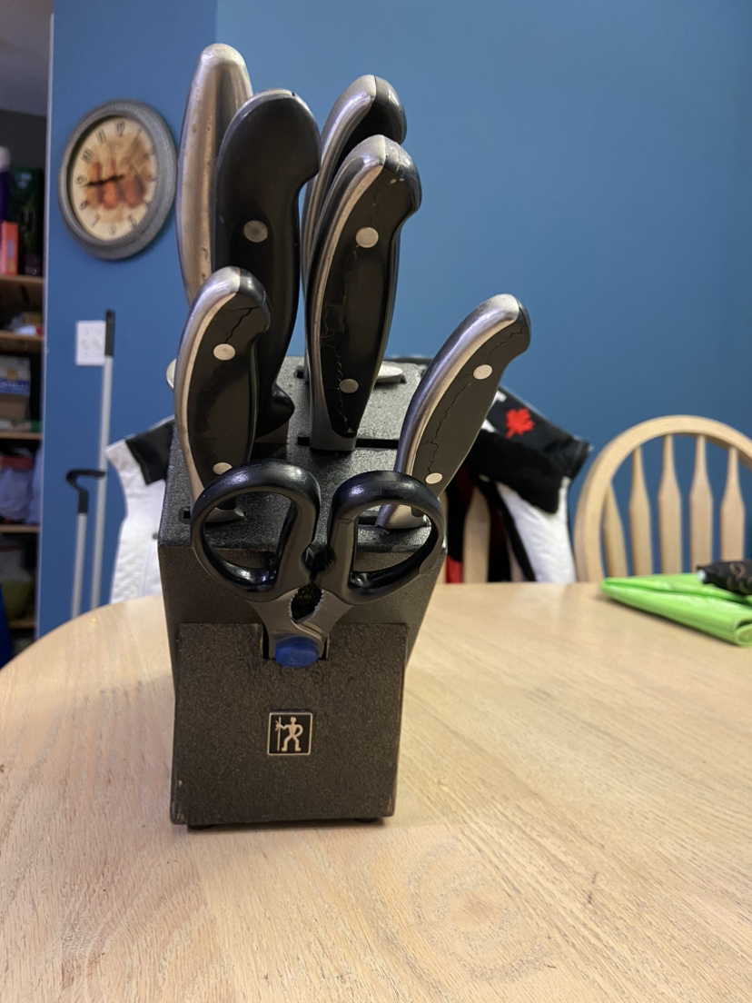 Kitchen Knife Set thumbnail