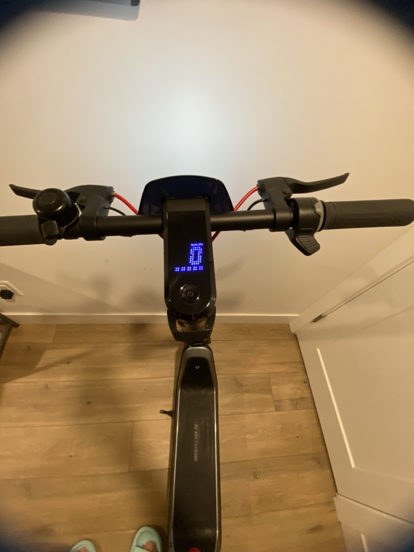 NIU KQi3 Max Electric Kick Scooter - photo 4