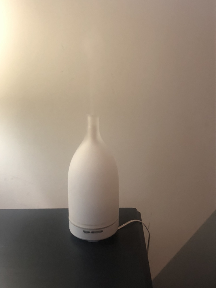 Saje Aroma Om diffuser - white image indicator(2)