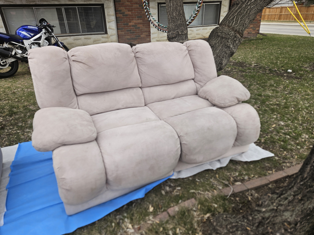 two couches, recliners - photo 2