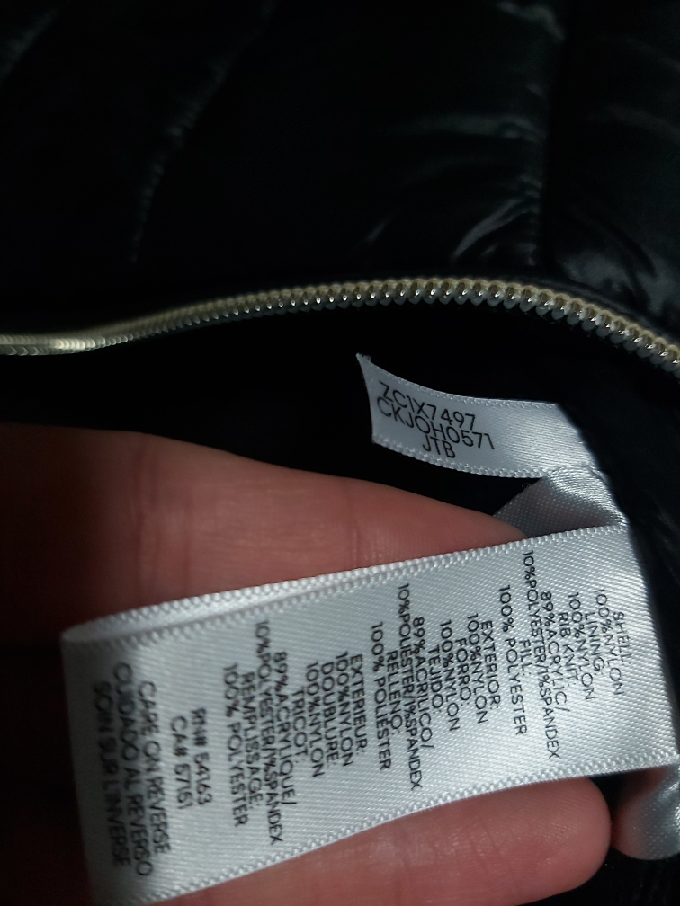 CALVIN KLEIN puffer vest, size medium (M) image indicator(5)