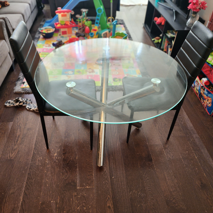 Glass top Dining table for 4 with 2 chairs