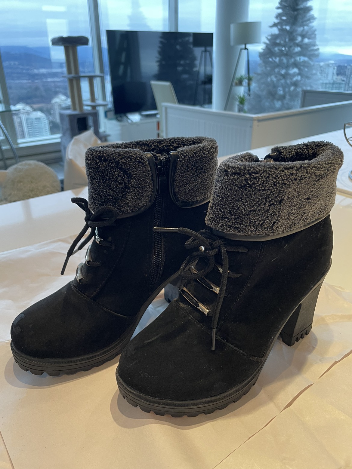 Women Shoes All for $10 image indicator(3)