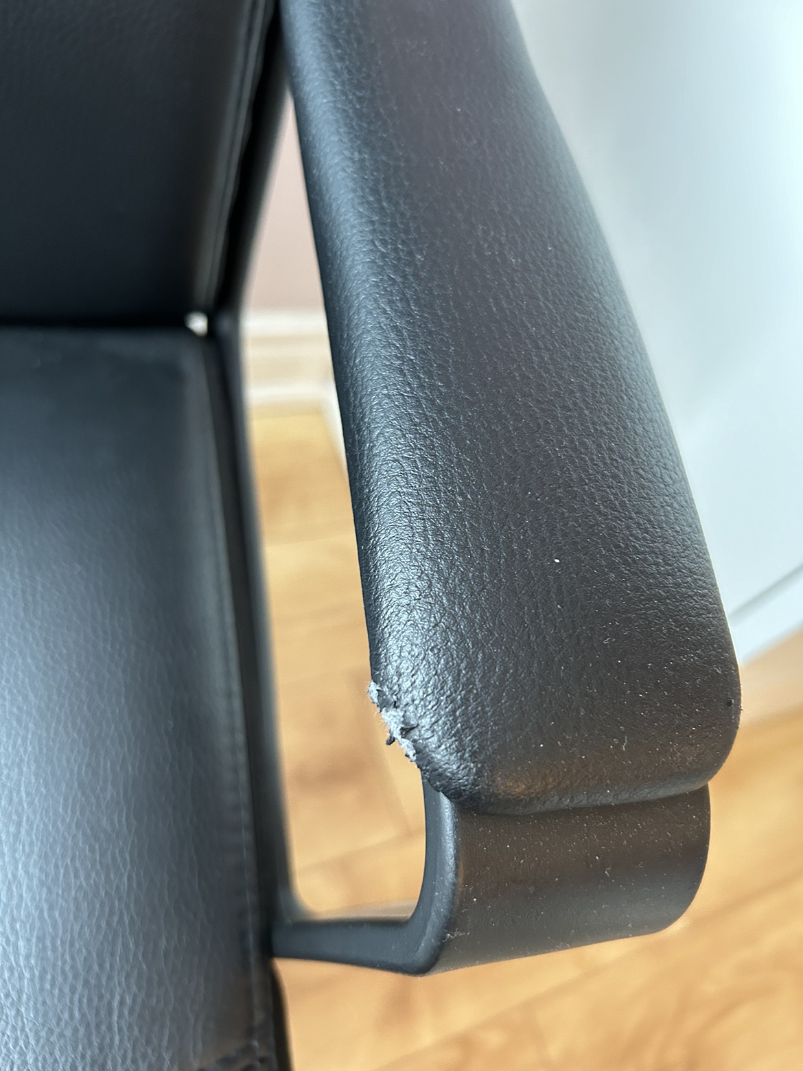 Office chair - photo 3