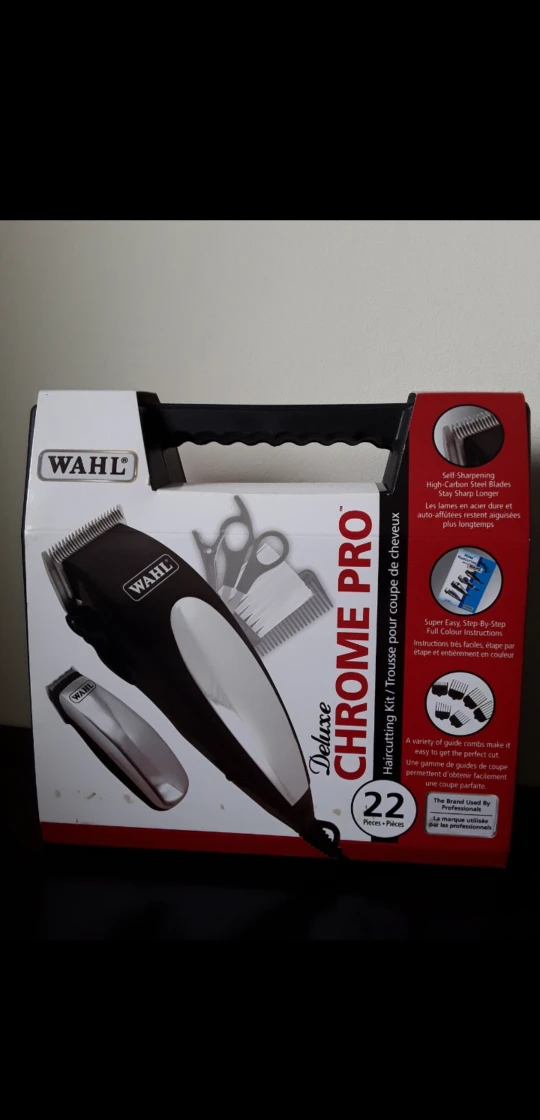 Deluxe Hair Cutting Kit 22 pieces