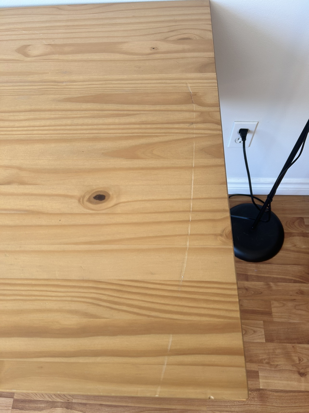 Very Strong IKEA Desk - photo 2