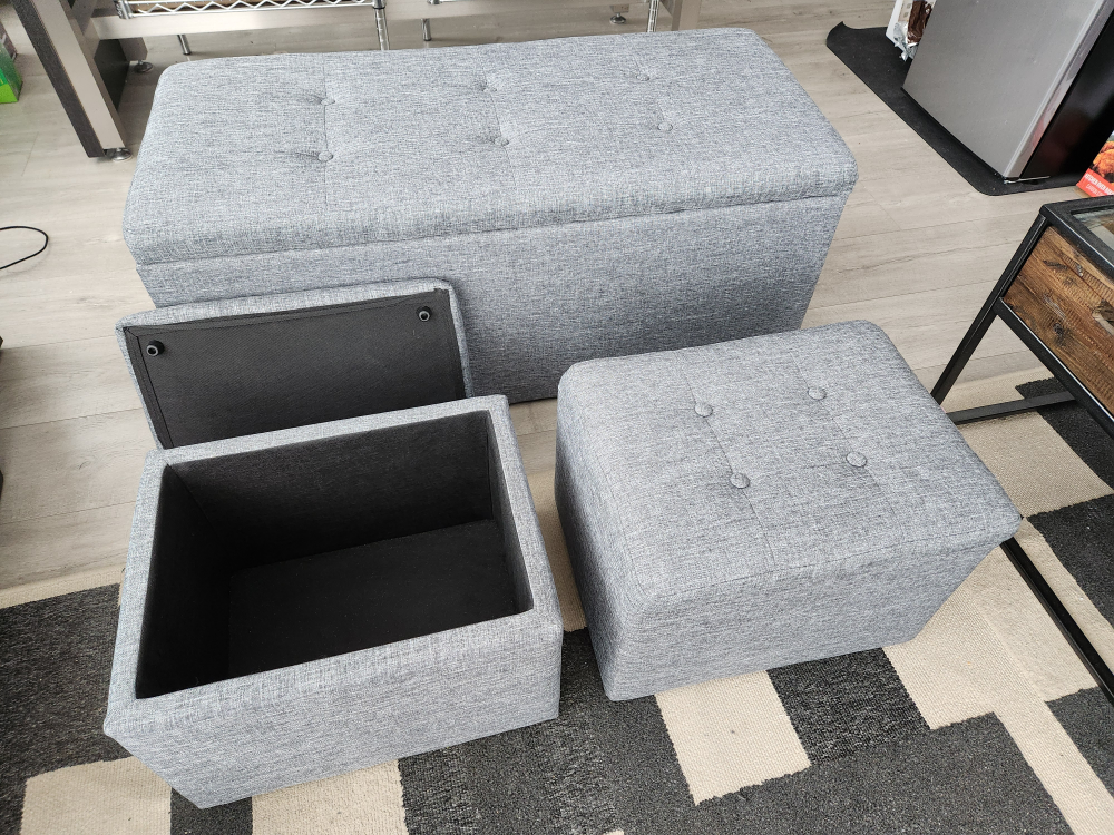 Storage bench seat and 2 ottomans - photo 2
