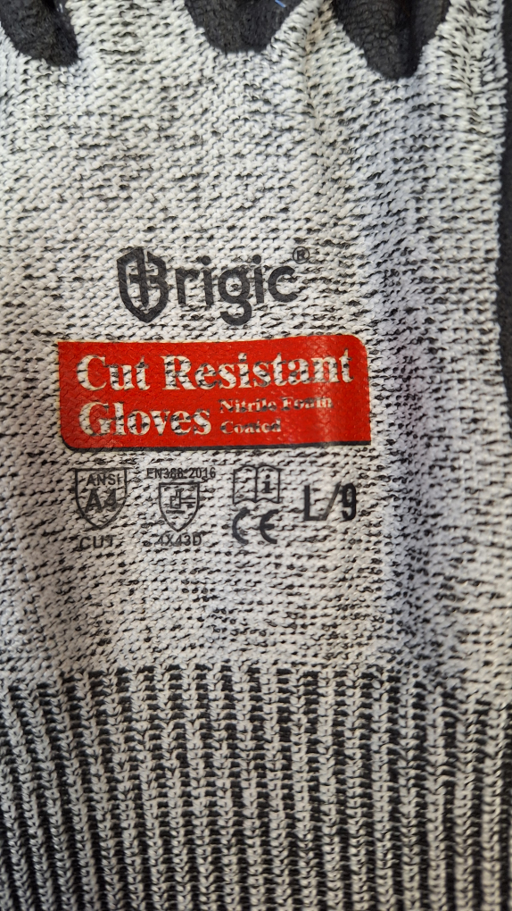 Brigic Level 5 Cut Resistant Gloves, Foam Nitrile Coating image indicator(5)