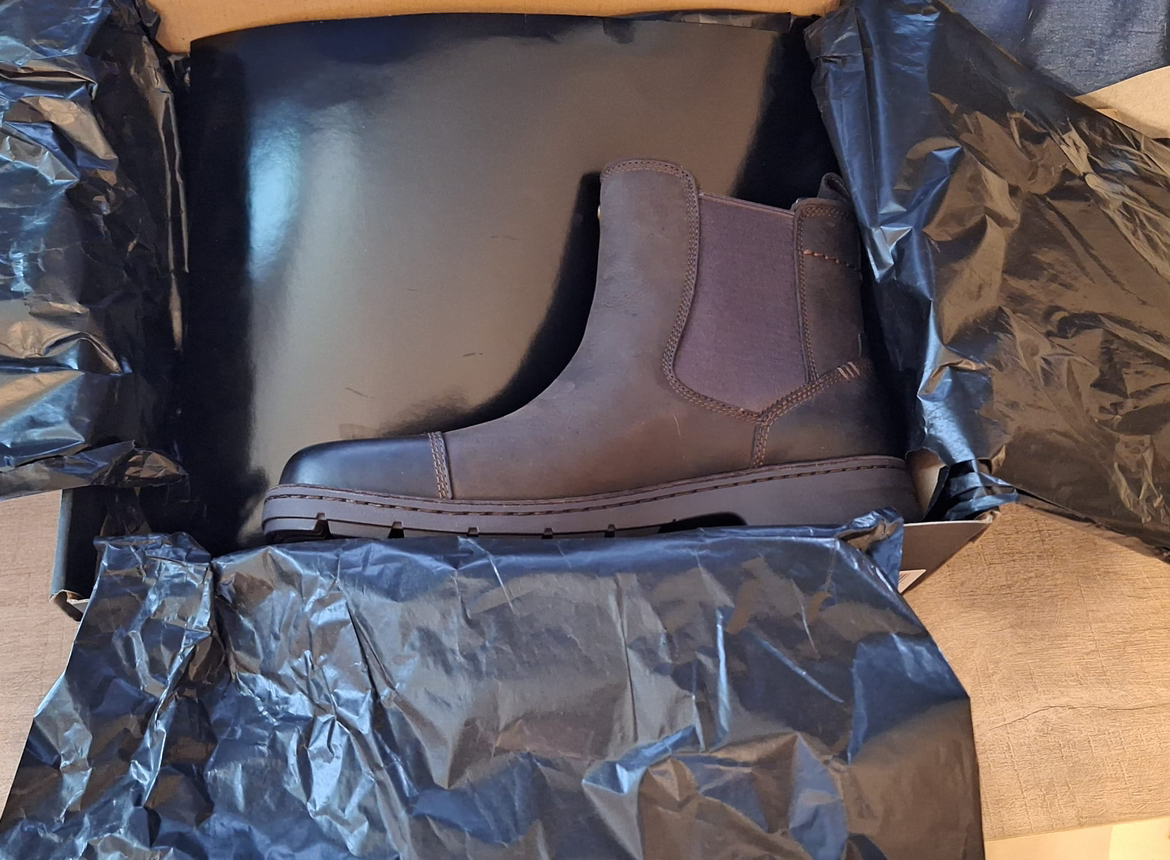 UGG Australia Men's Runyon Lined Chelsea Boot image indicator(8)