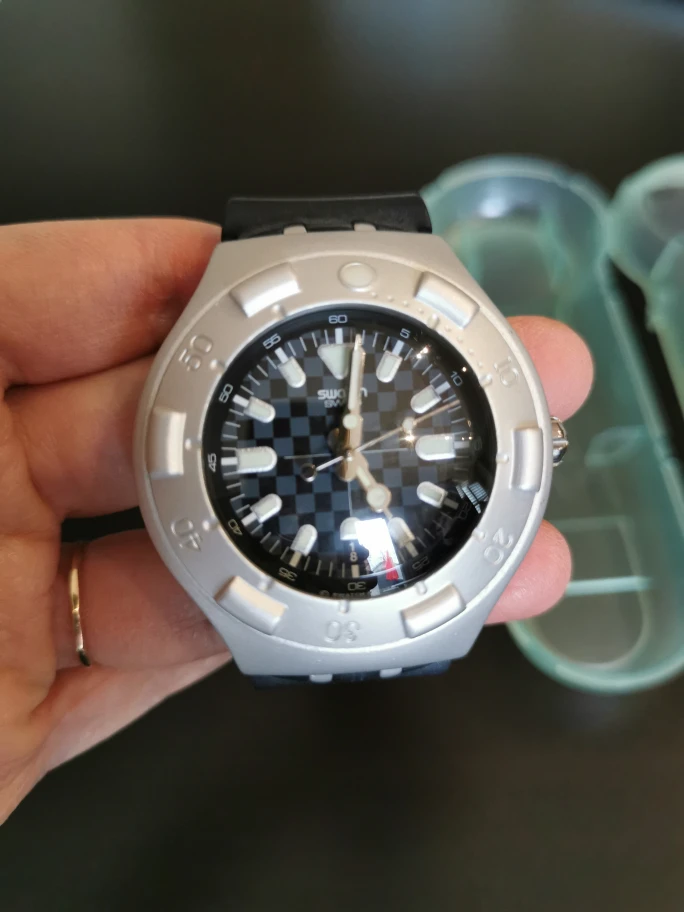 Swatch Scuba Watch for Men/Women ⌚ image indicator(7)