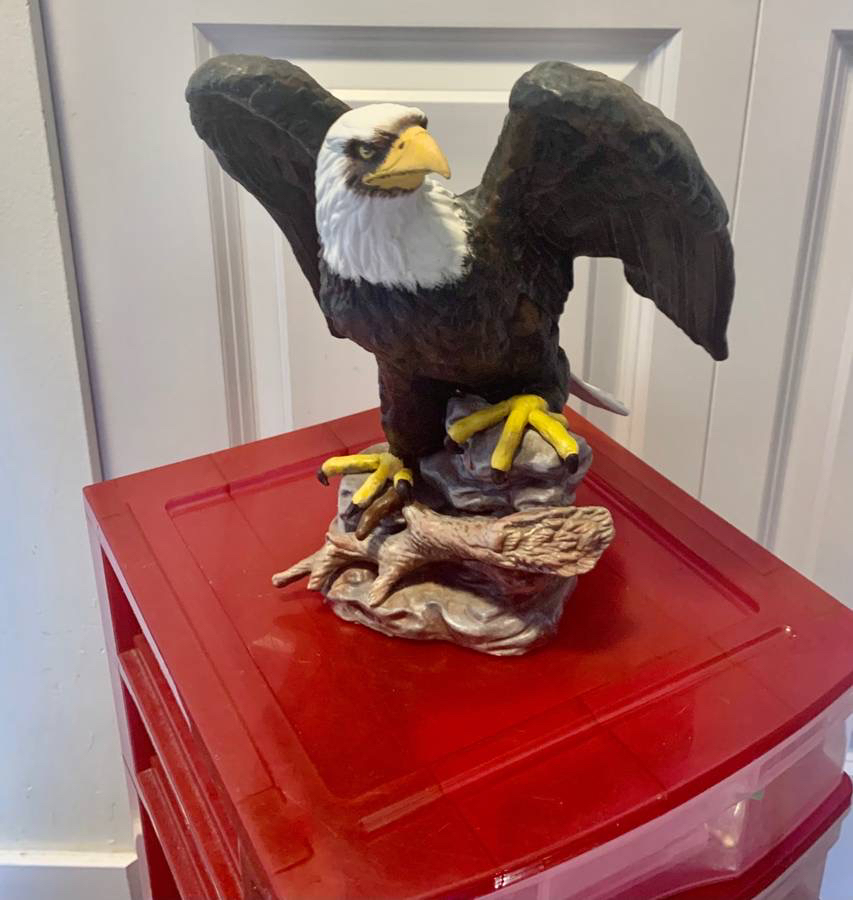 Rare Vintage Eagle Statue image indicator(4)