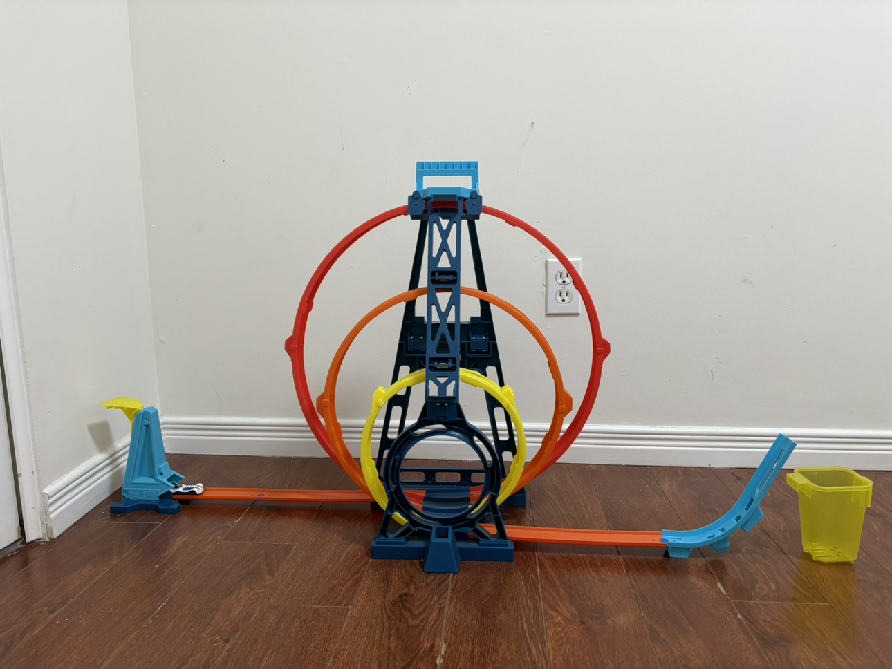Hot Wheel Truck Builders - photo 4