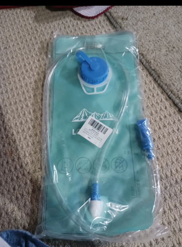 brand new locallion hydration pack 2 liter