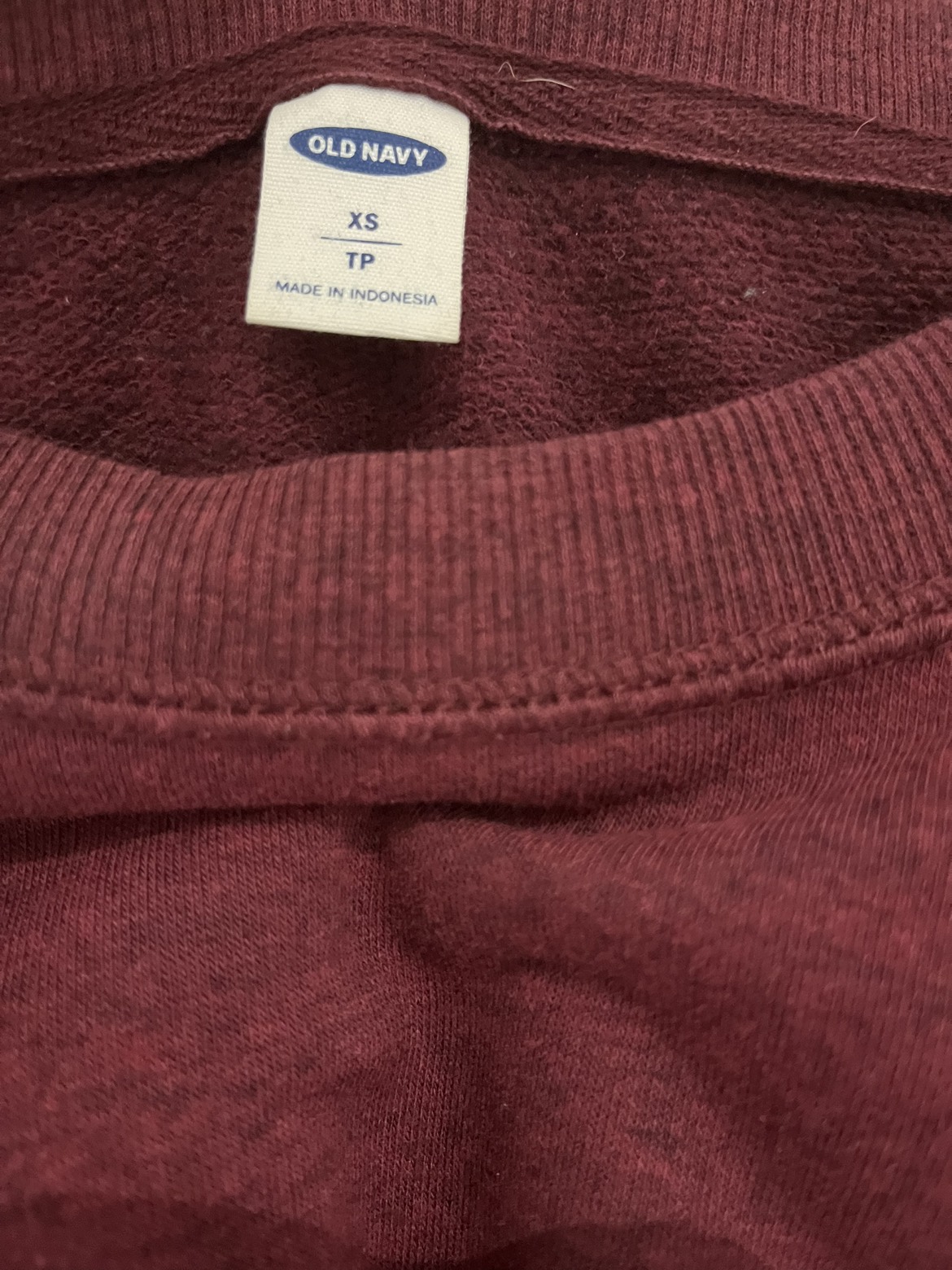 Burgandy Long Sleeve Crew Neck Women’s Sweater image indicator(2)