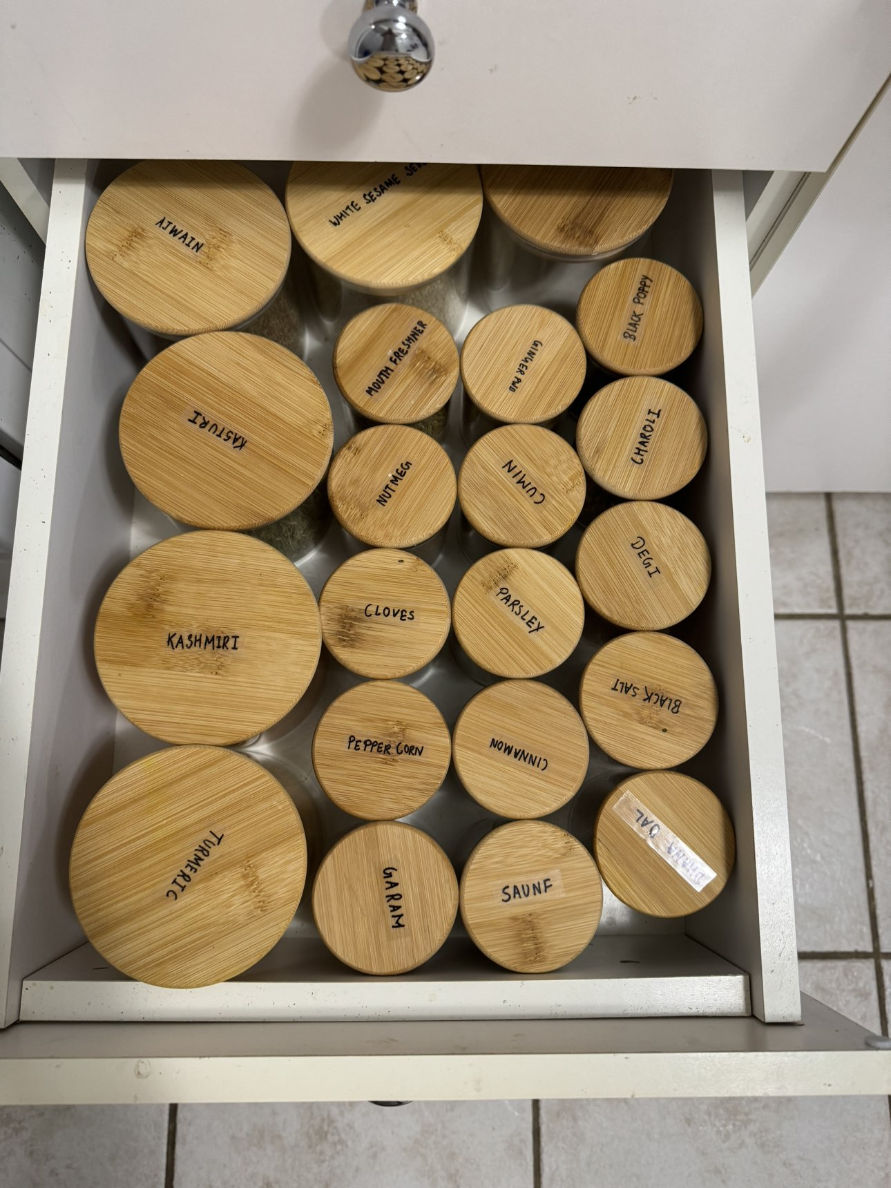 Moving Sale! - Glass spice and grain containers - photo 3