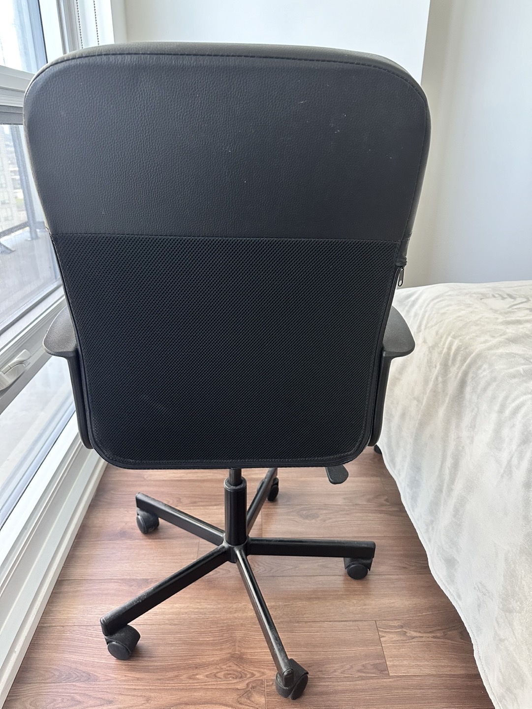 Office chair - photo 2