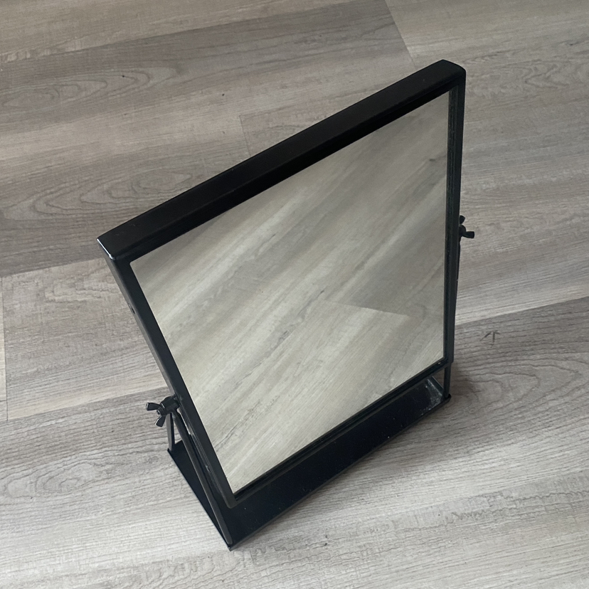 Vanity/Table mirror image indicator(2)