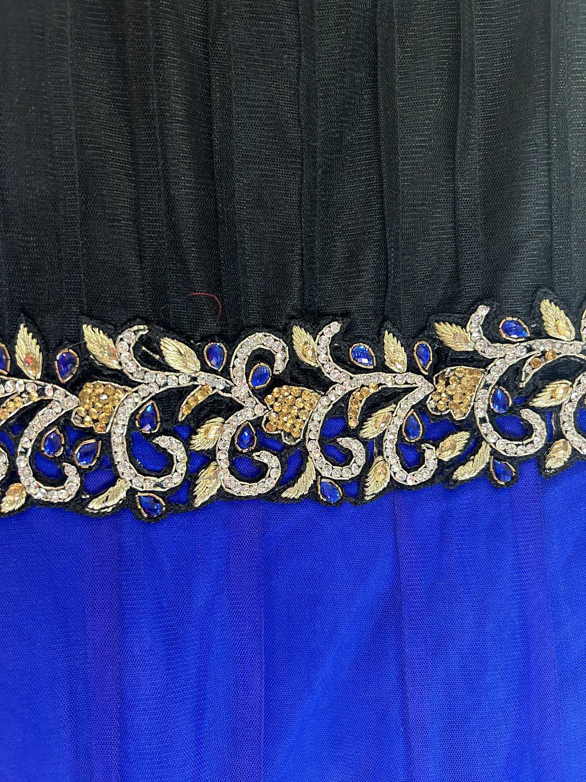 Gorgeous Gown Style Outfit Size XS image indicator(2)