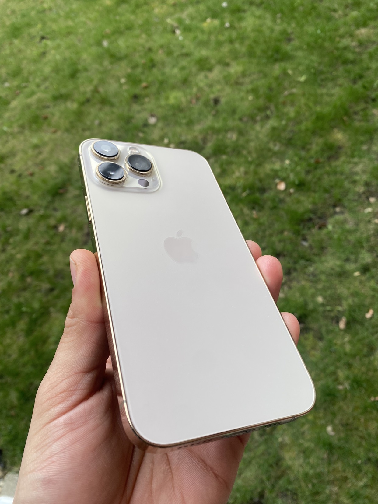 iPhone 13 Pro Max MINT CONDITION - photo 2