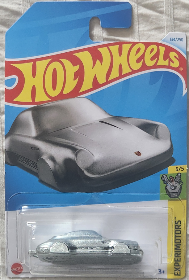 Hot Wheels 2024 Experimotors Porsche 911 Carrera Key Chain #134