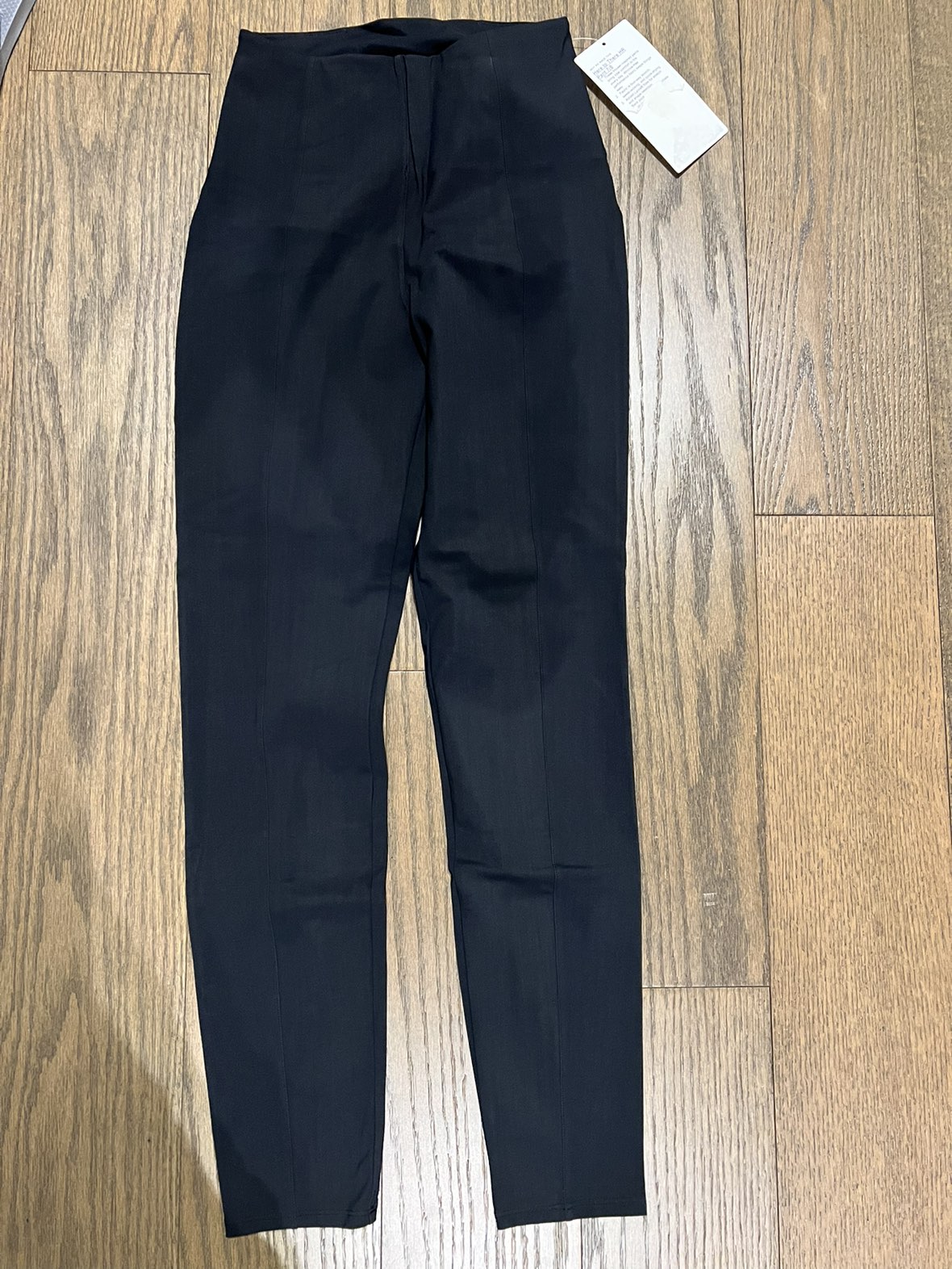 BRAND NEW WITH TAG Lululemon pants size 4 - photo 2