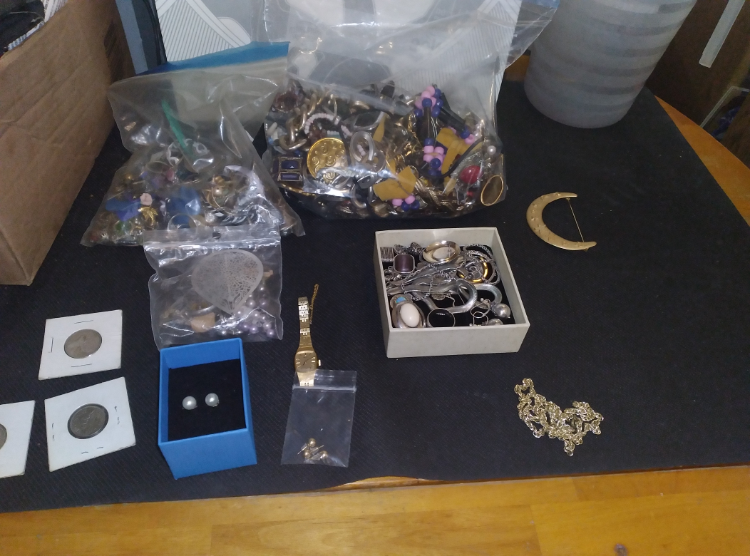 vintage jewelry lot thumbnail