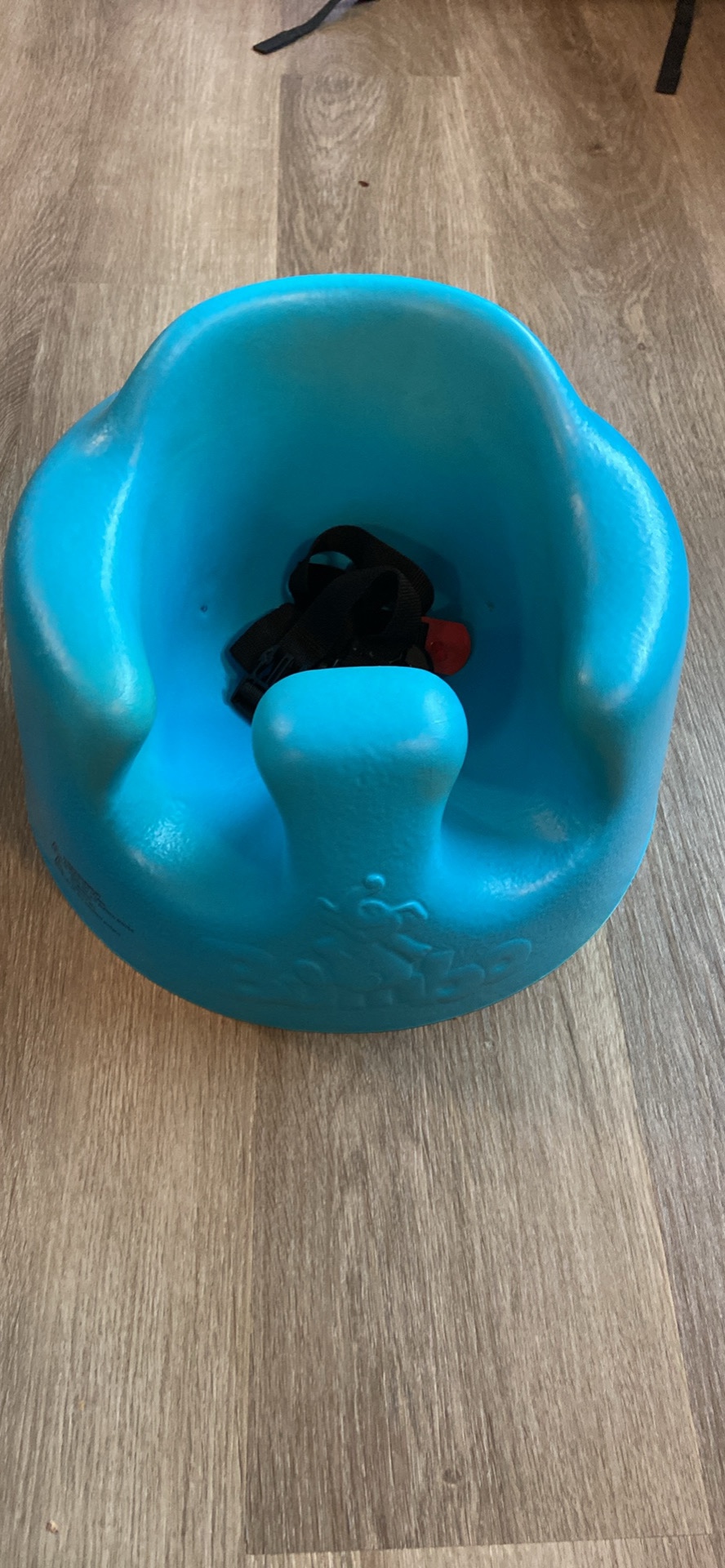 Bumbo floor seat