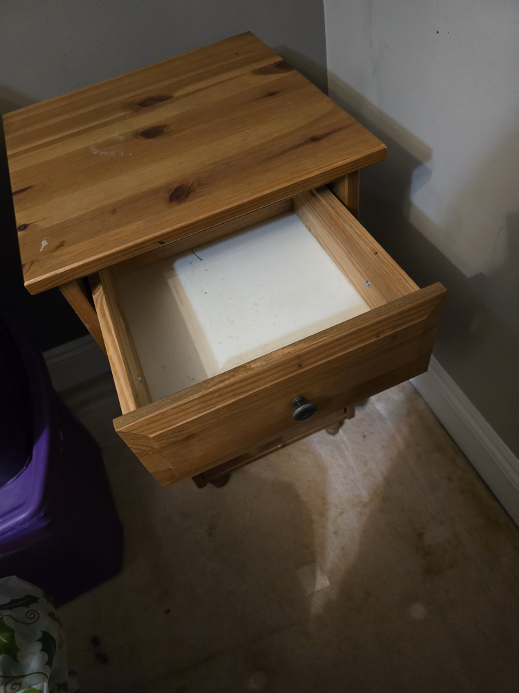 side table - photo 2