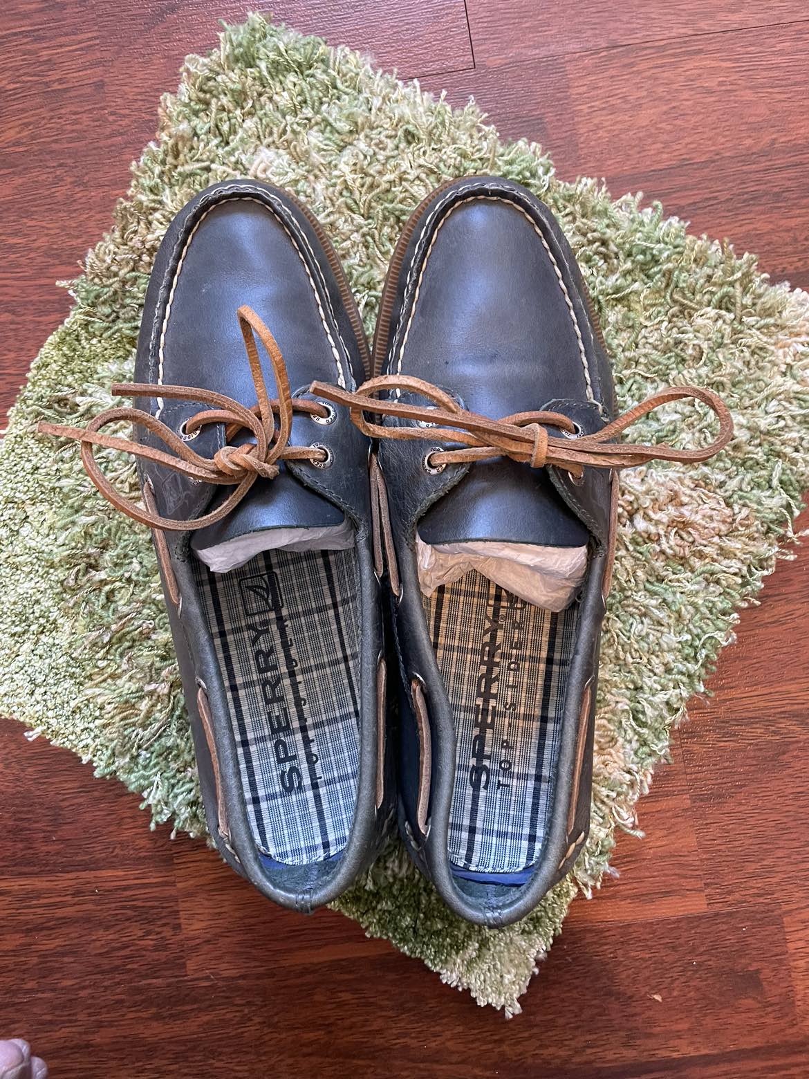 Men’s Sperry Boat Shoes image indicator(3)