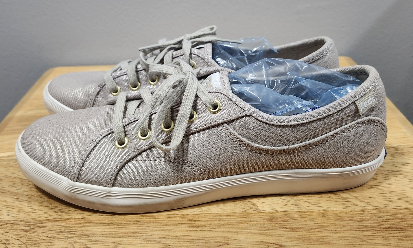 KEDS CHAMPAGNE METALLIC CANVAS SNEAKER.  #size7.5 image indicator(9)