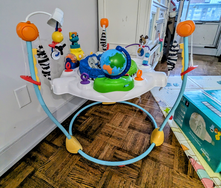 Baby Einstein Journey of Discovery Jumper Activity Center image indicator(2)